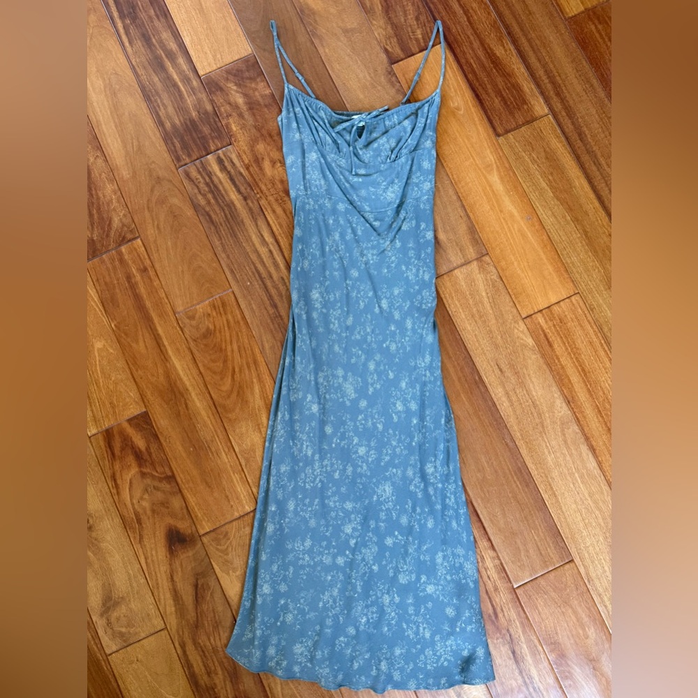 Aritzia Wilfred Blue Floral Slip Dress Size 0